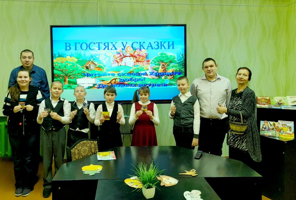 4м44
